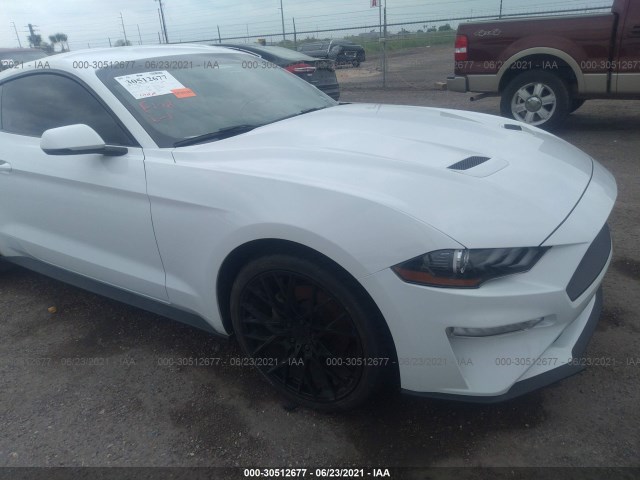 Photo 5 VIN: 1FA6P8TH8J5168159 - FORD MUSTANG 