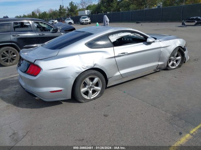 Photo 3 VIN: 1FA6P8TH8J5172485 - FORD MUSTANG 