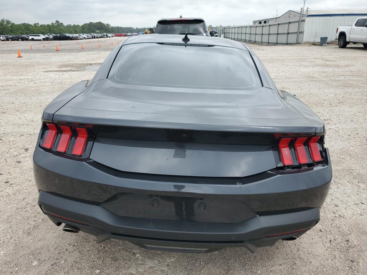 Photo 5 VIN: 1FA6P8TH8R5112184 - FORD MUSTANG 