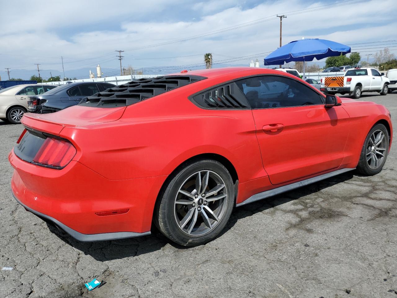 Photo 2 VIN: 1FA6P8TH9H5247947 - FORD MUSTANG 