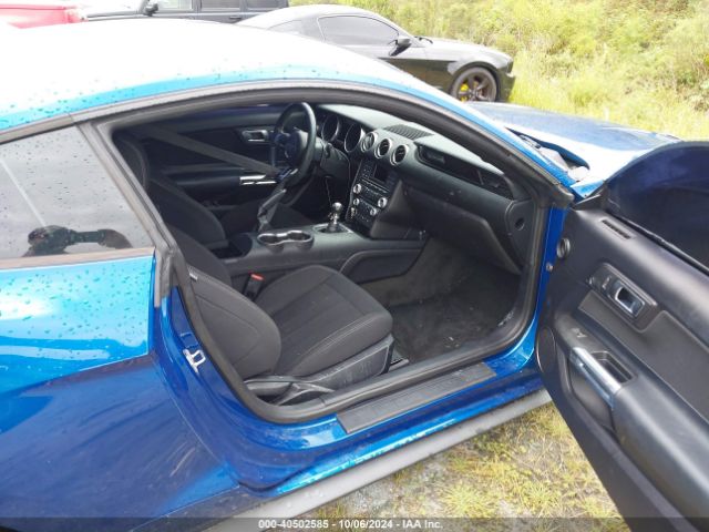 Photo 4 VIN: 1FA6P8TH9J5116670 - FORD MUSTANG 