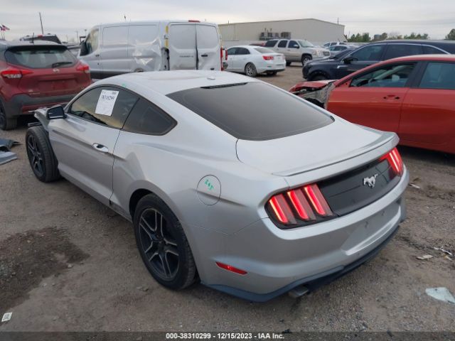 Photo 2 VIN: 1FA6P8TH9J5117737 - FORD MUSTANG 