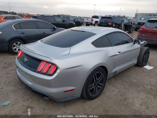 Photo 3 VIN: 1FA6P8TH9J5117737 - FORD MUSTANG 