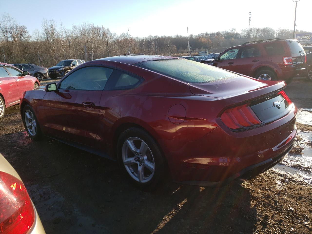 Photo 1 VIN: 1FA6P8TH9J5126390 - FORD MUSTANG 