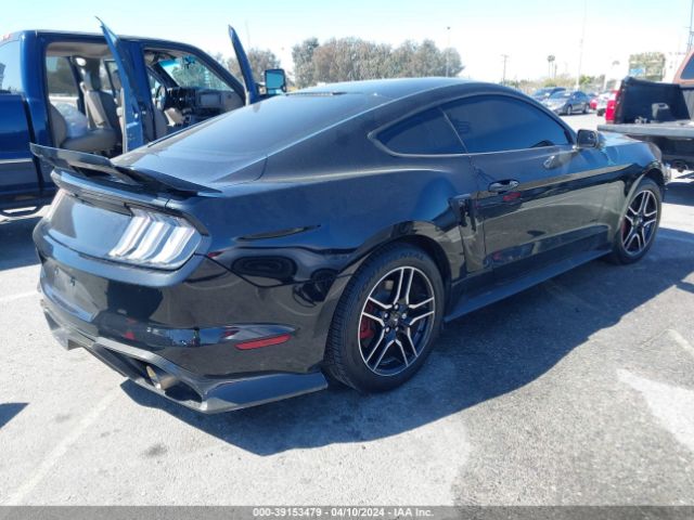 Photo 3 VIN: 1FA6P8TH9J5129080 - FORD MUSTANG 