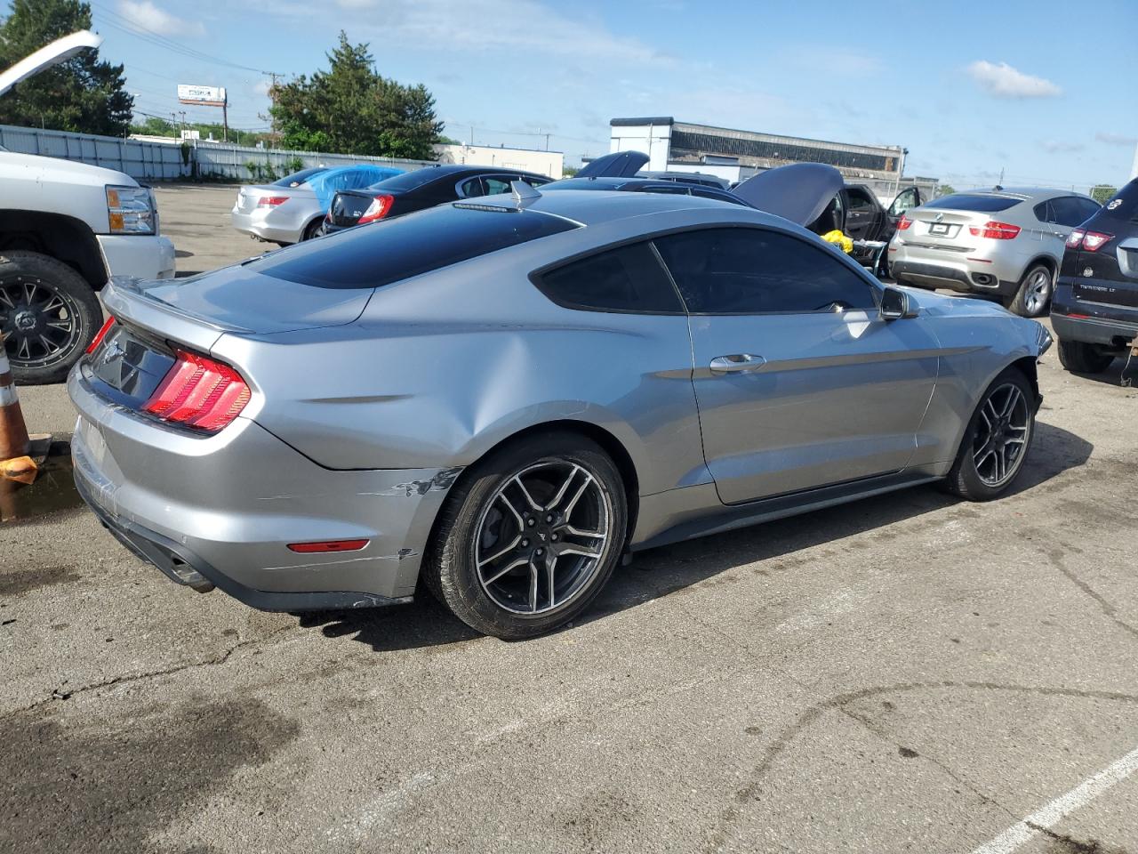 Photo 2 VIN: 1FA6P8TH9N5102130 - FORD MUSTANG 