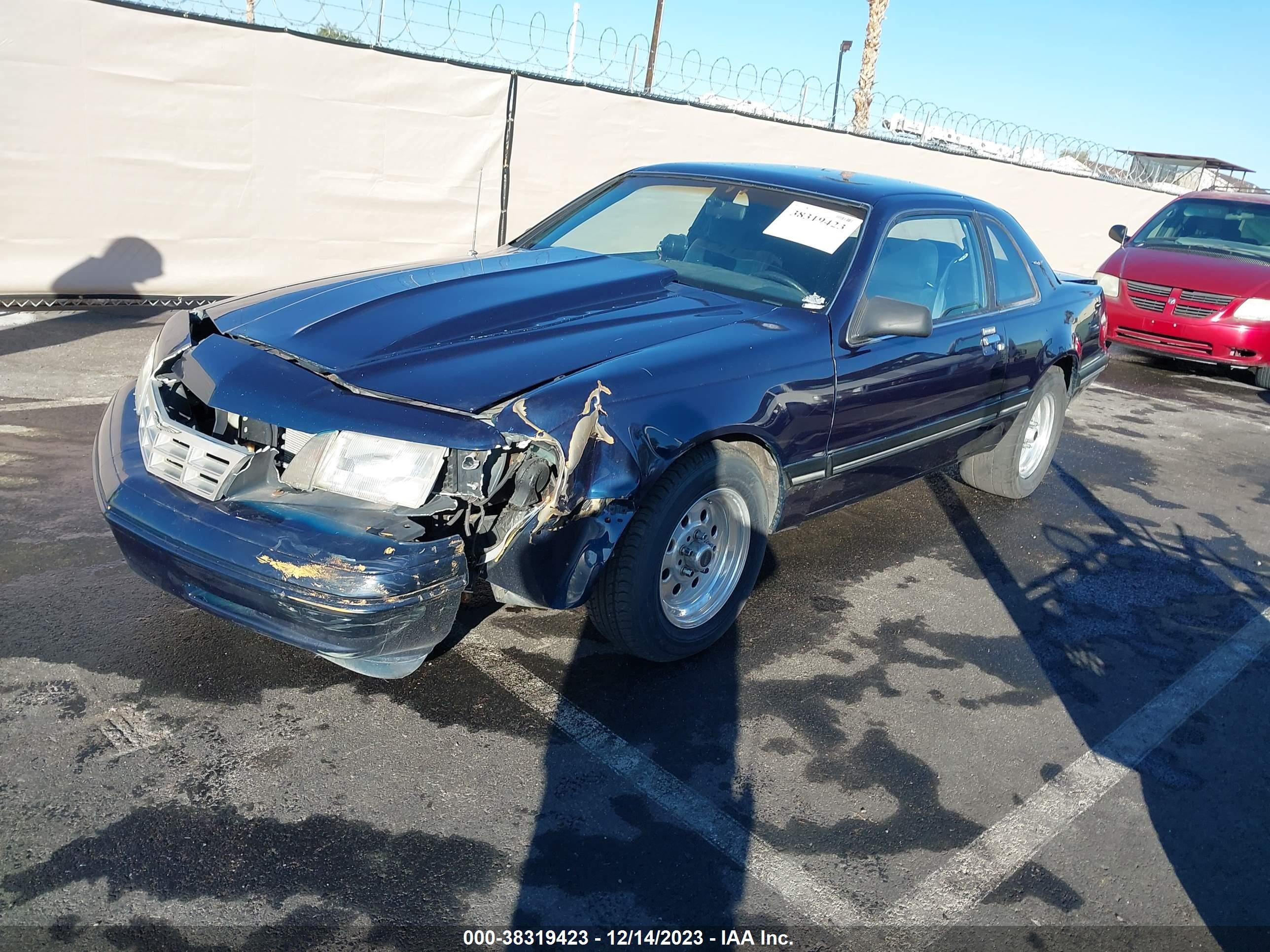 Photo 1 VIN: 1FABP62F3JH223960 - FORD THUNDERBIRD 