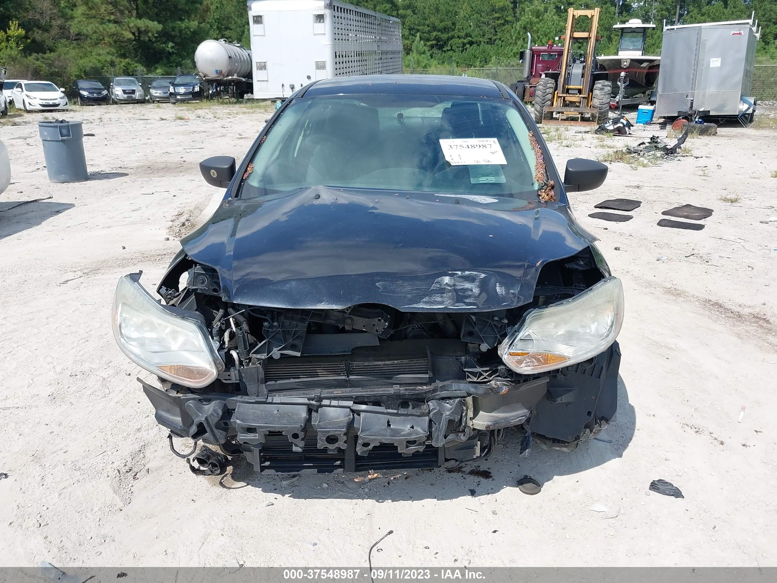 Photo 11 VIN: 1FADP3E20DL160477 - FORD FOCUS 