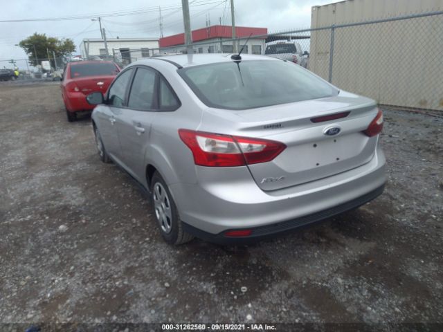 Photo 2 VIN: 1FADP3E20DL382839 - FORD FOCUS 