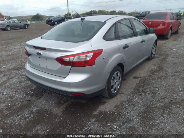 Photo 3 VIN: 1FADP3E20DL382839 - FORD FOCUS 