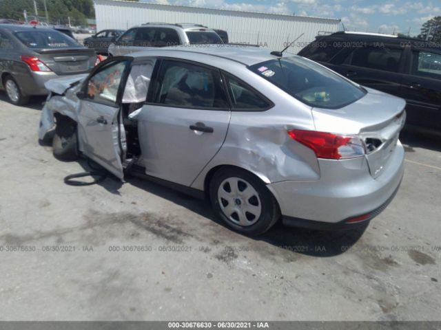 Photo 2 VIN: 1FADP3E20GL350476 - FORD FOCUS 