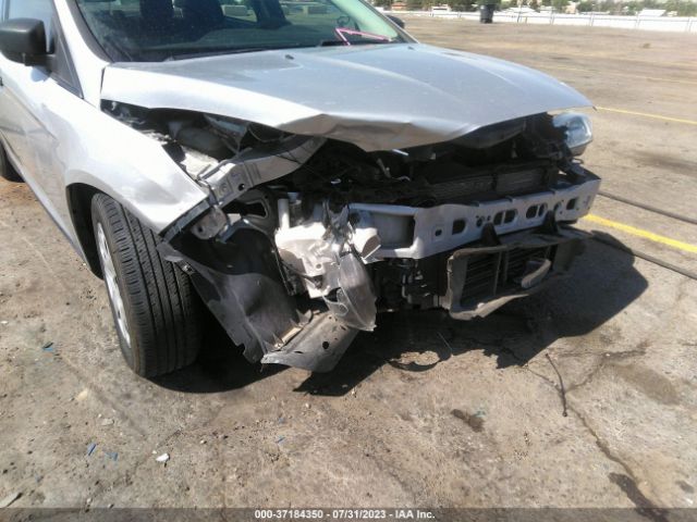 Photo 5 VIN: 1FADP3E20GL369979 - FORD FOCUS 