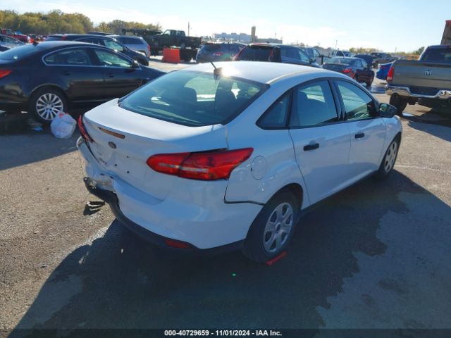 Photo 3 VIN: 1FADP3E20HL328804 - FORD FOCUS 