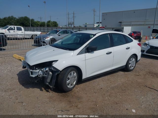 Photo 1 VIN: 1FADP3E20JL292778 - FORD FOCUS 