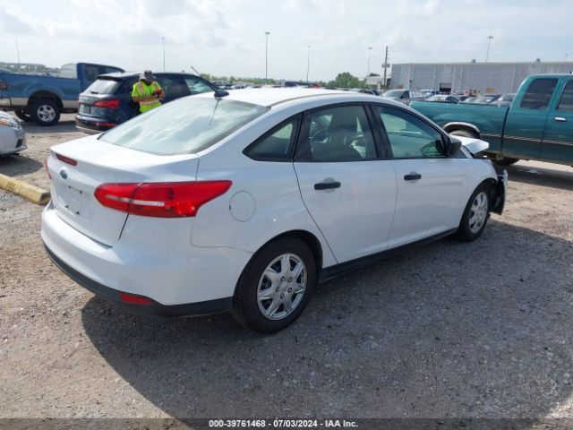 Photo 3 VIN: 1FADP3E20JL292778 - FORD FOCUS 