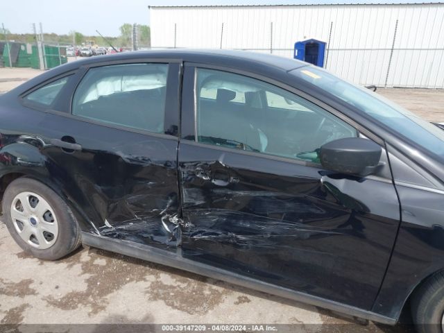 Photo 5 VIN: 1FADP3E21GL225261 - FORD FOCUS 