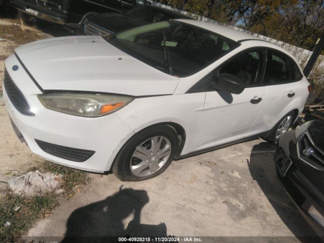 Photo 1 VIN: 1FADP3E21GL329698 - FORD FOCUS 