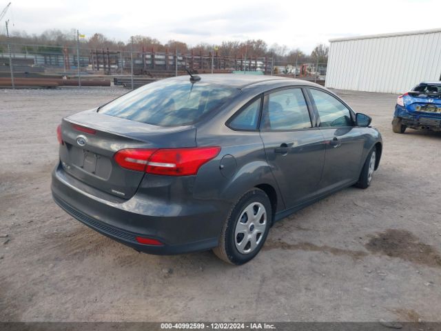 Photo 3 VIN: 1FADP3E21GL381607 - FORD FOCUS 