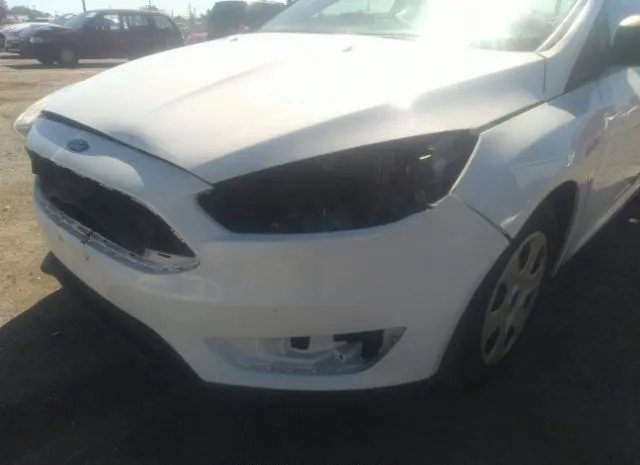 Photo 5 VIN: 1FADP3E21JL230953 - FORD FOCUS 