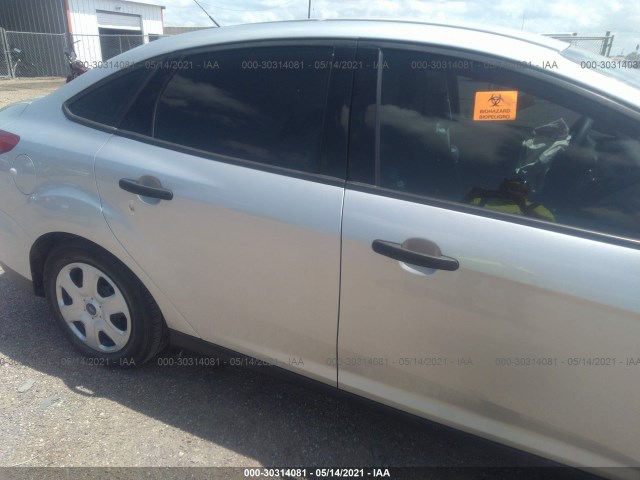 Photo 7 VIN: 1FADP3E21JL259112 - FORD FOCUS 