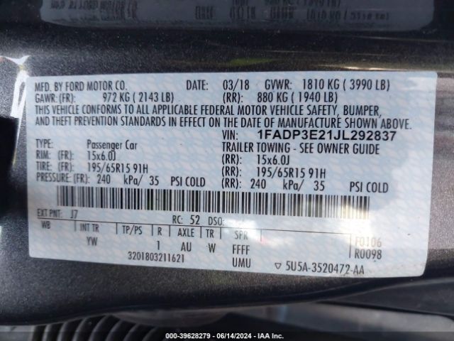 Photo 8 VIN: 1FADP3E21JL292837 - FORD FOCUS 