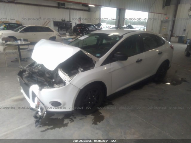 Photo 1 VIN: 1FADP3E22DL207959 - FORD FOCUS 