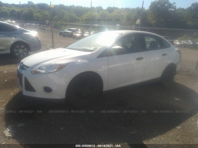 Photo 1 VIN: 1FADP3E22DL261018 - FORD FOCUS 