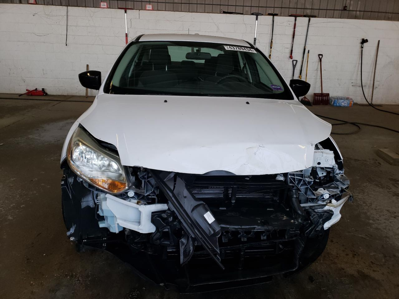 Photo 4 VIN: 1FADP3E22DL326367 - FORD FOCUS 