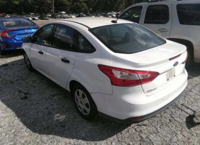 Photo 2 VIN: 1FADP3E22DL331486 - FORD FOCUS 