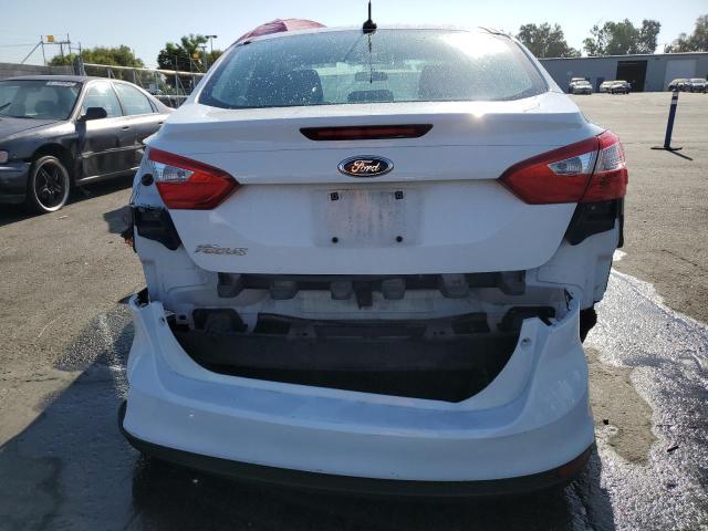 Photo 5 VIN: 1FADP3E22EL382147 - FORD FOCUS S 