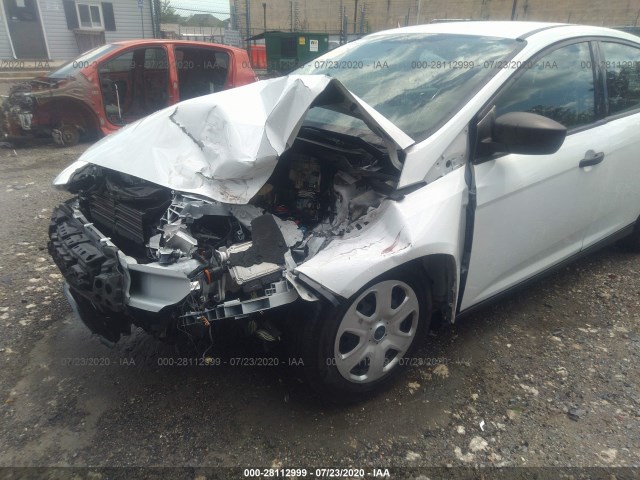 Photo 5 VIN: 1FADP3E22GL280334 - FORD FOCUS 