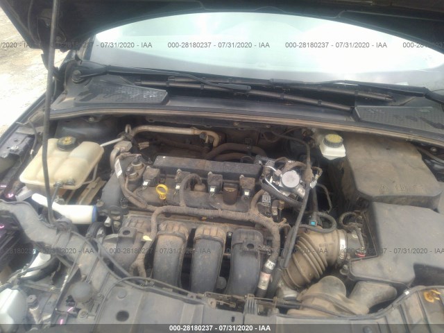 Photo 9 VIN: 1FADP3E22HL214240 - FORD FOCUS 