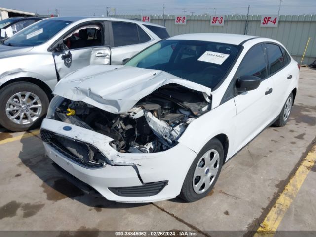 Photo 1 VIN: 1FADP3E22HL313639 - FORD FOCUS 