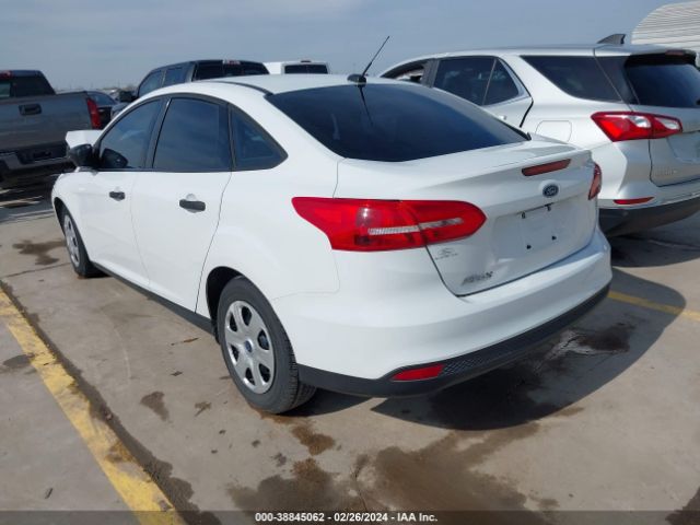 Photo 2 VIN: 1FADP3E22HL313639 - FORD FOCUS 