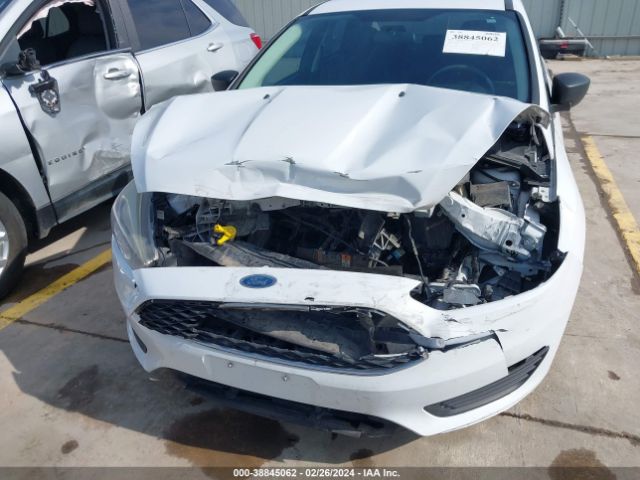 Photo 5 VIN: 1FADP3E22HL313639 - FORD FOCUS 