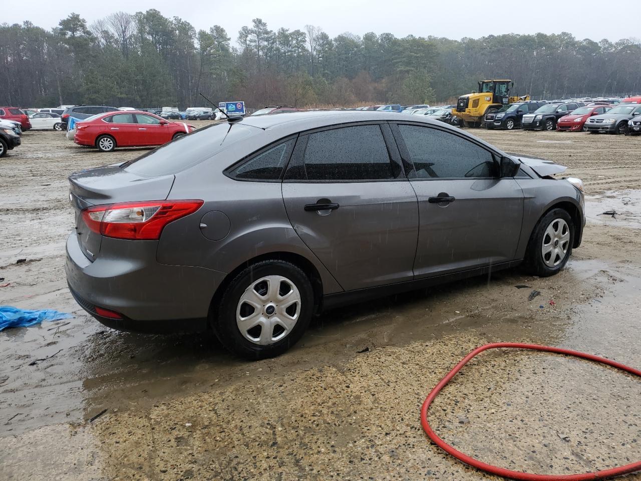 Photo 2 VIN: 1FADP3E23DL260458 - FORD FOCUS 