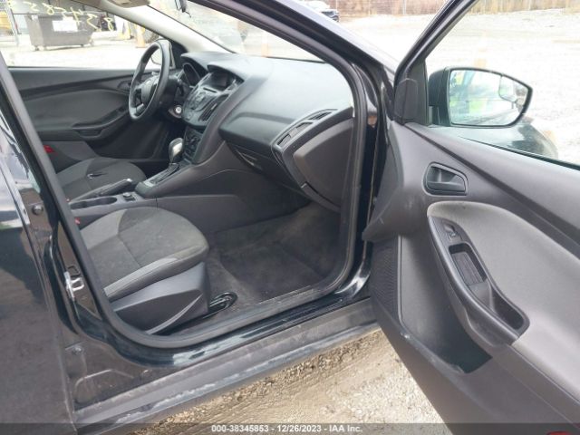 Photo 4 VIN: 1FADP3E23EL371142 - FORD FOCUS 