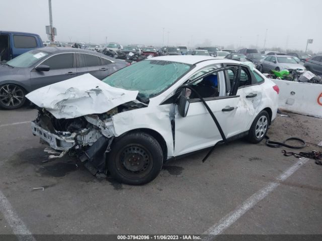 Photo 1 VIN: 1FADP3E23FL281250 - FORD FOCUS 