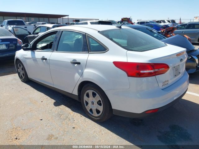 Photo 2 VIN: 1FADP3E23GL229862 - FORD FOCUS 