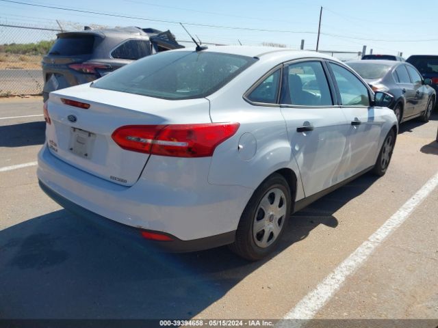 Photo 3 VIN: 1FADP3E23GL229862 - FORD FOCUS 