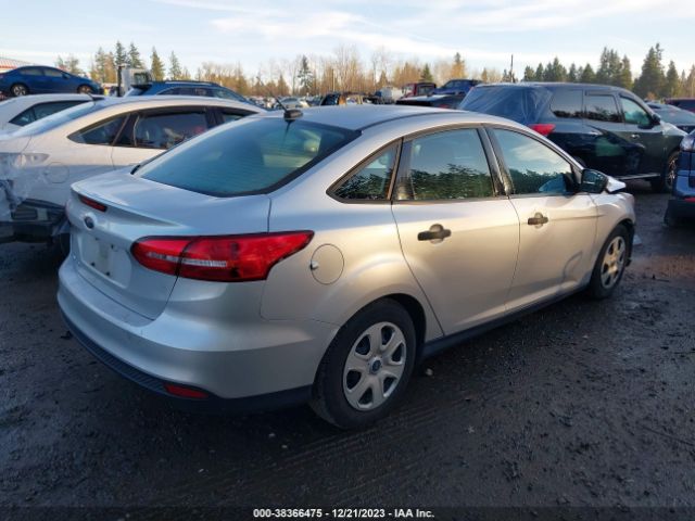 Photo 3 VIN: 1FADP3E23GL230798 - FORD FOCUS 