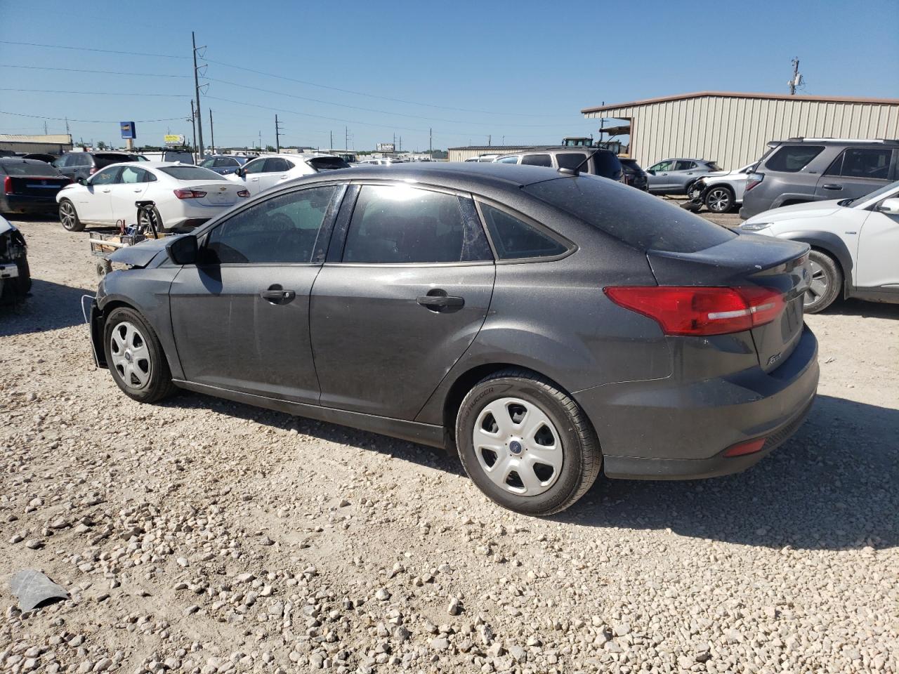 Photo 1 VIN: 1FADP3E23GL323661 - FORD FOCUS 