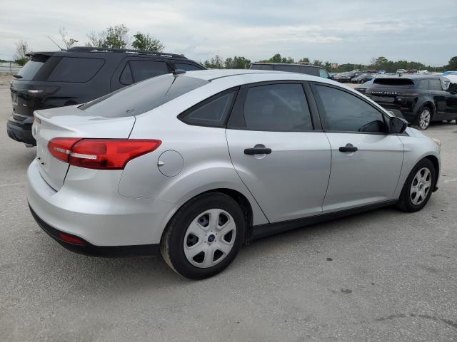 Photo 2 VIN: 1FADP3E23GL335504 - FORD FOCUS S 