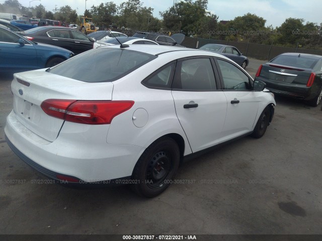 Photo 3 VIN: 1FADP3E23GL337091 - FORD FOCUS 