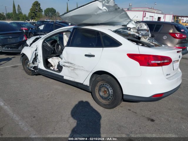 Photo 2 VIN: 1FADP3E23GL363075 - FORD FOCUS 