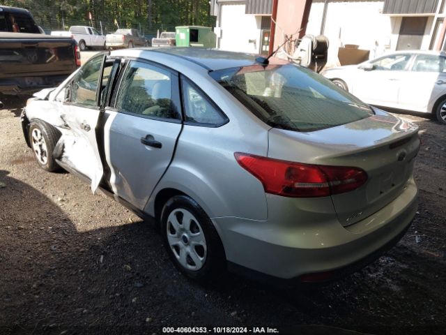 Photo 2 VIN: 1FADP3E23GL401906 - FORD FOCUS 