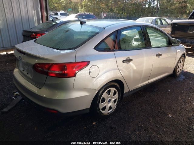 Photo 3 VIN: 1FADP3E23GL401906 - FORD FOCUS 