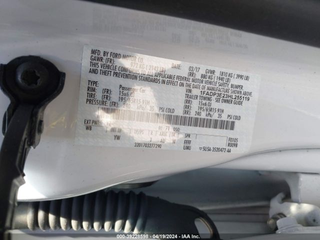 Photo 8 VIN: 1FADP3E23HL255119 - FORD FOCUS 