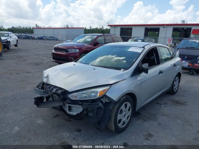 Photo 1 VIN: 1FADP3E23JL266692 - FORD FOCUS 