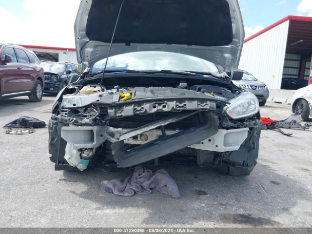 Photo 5 VIN: 1FADP3E23JL266692 - FORD FOCUS 